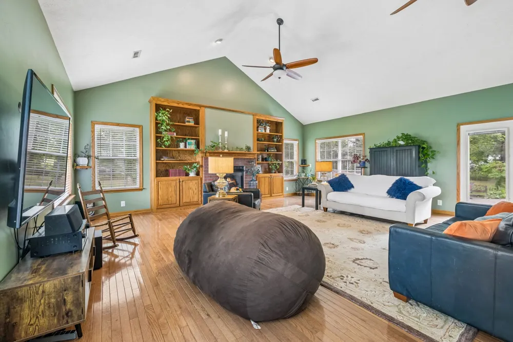 5633 Constantine Dr Rockvale, TN 37153