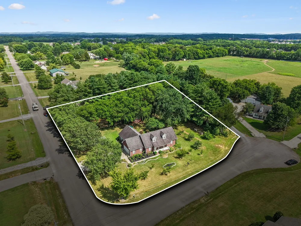 5633 Constantine Dr Rockvale, TN 37153