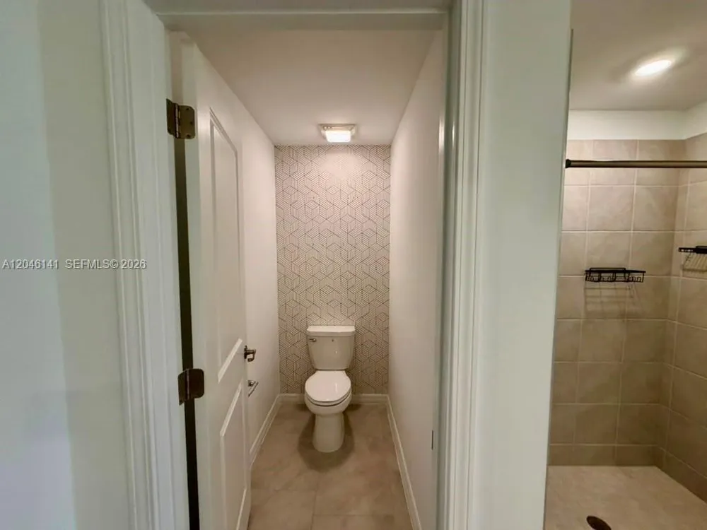 4104 NE 12TH CT Cape Coral, FL 33909