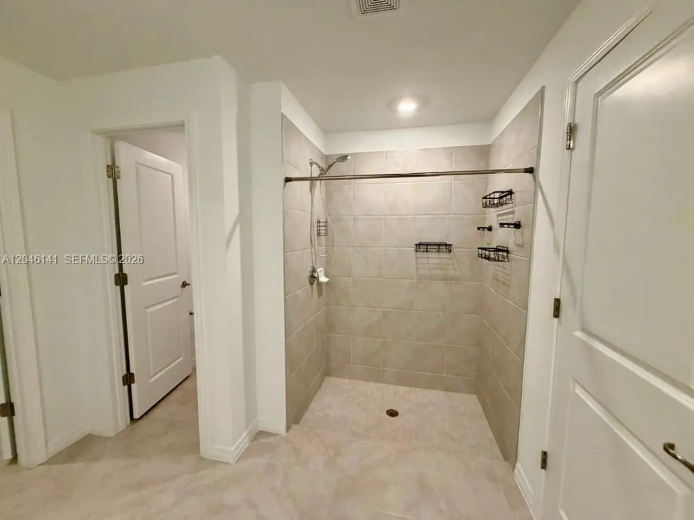 4104 NE 12TH CT Cape Coral, FL 33909