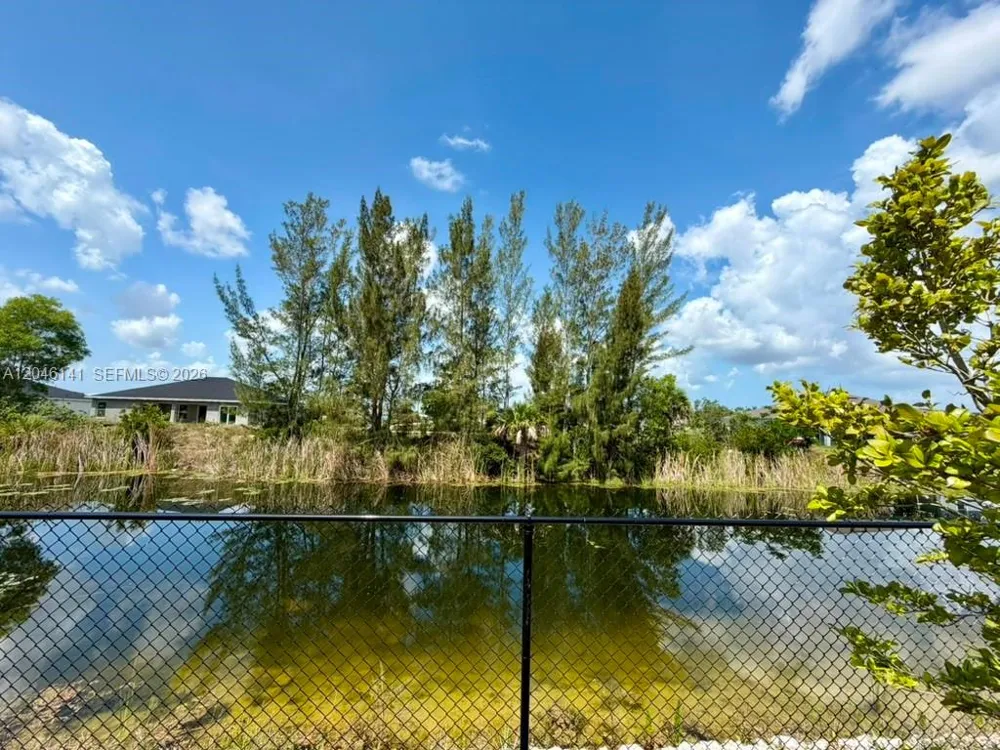4104 NE 12TH CT Cape Coral, FL 33909