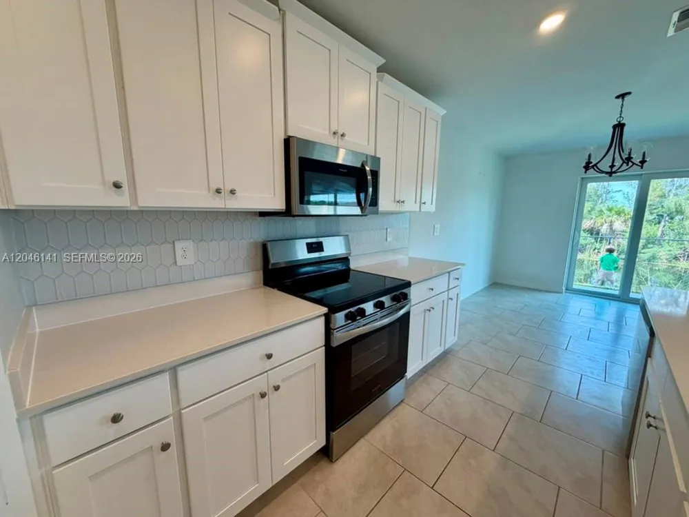 4104 NE 12TH CT Cape Coral, FL 33909
