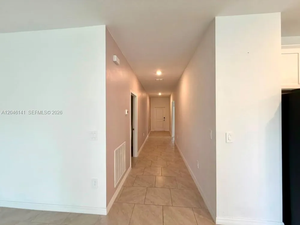 4104 NE 12TH CT Cape Coral, FL 33909