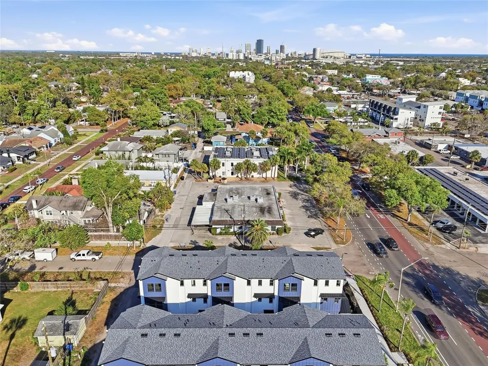 3009 1ST AVENUE St Petersburg, FL 33713