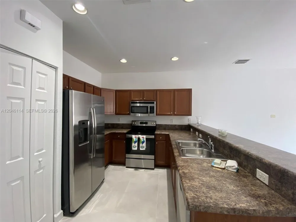 3538 W 88th Terrace #3538 Hialeah Gardens, FL 33018