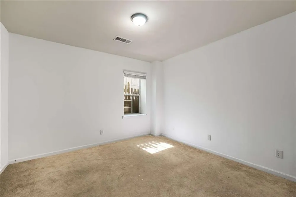 1798 Oakbrook Lane NW #8 Kennesaw, GA 30152