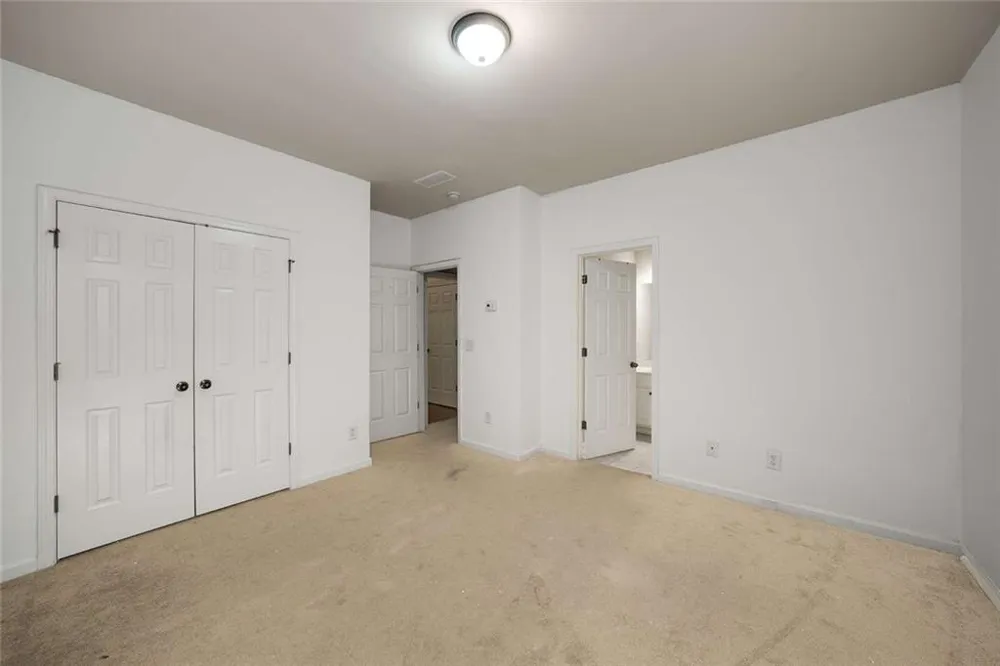 1798 Oakbrook Lane NW #8 Kennesaw, GA 30152