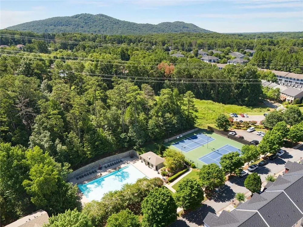1798 Oakbrook Lane NW #8 Kennesaw, GA 30152