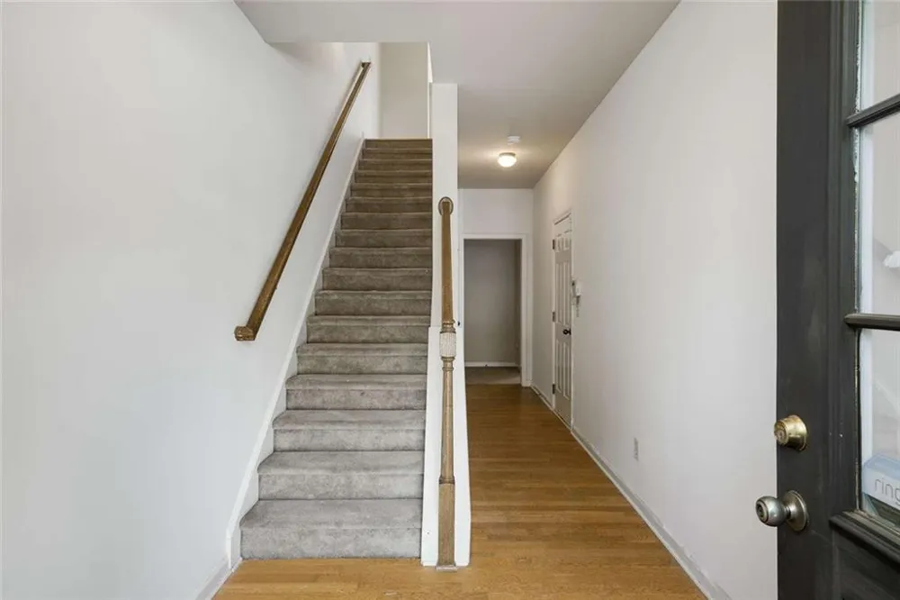 1798 Oakbrook Lane NW #8 Kennesaw, GA 30152