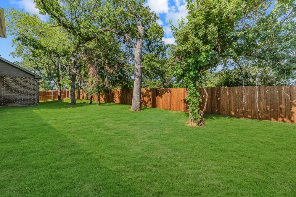 241 Gardenia Drive Azle, TX 76020