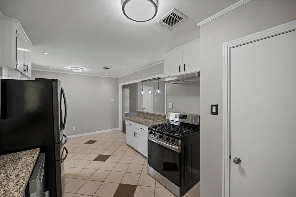 617 Graceland Street Houston, TX 77009