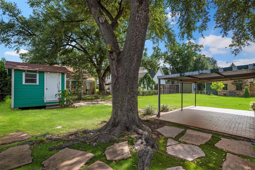 617 Graceland Street Houston, TX 77009