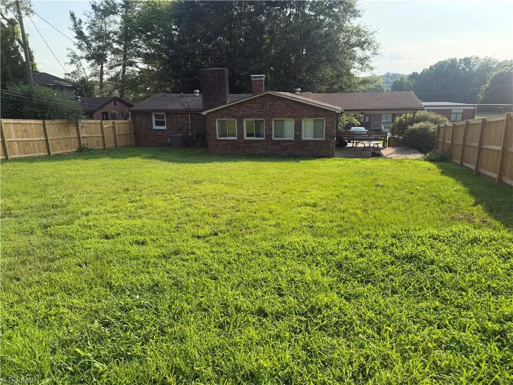 612 School Street Walnut Cove, NC 27052