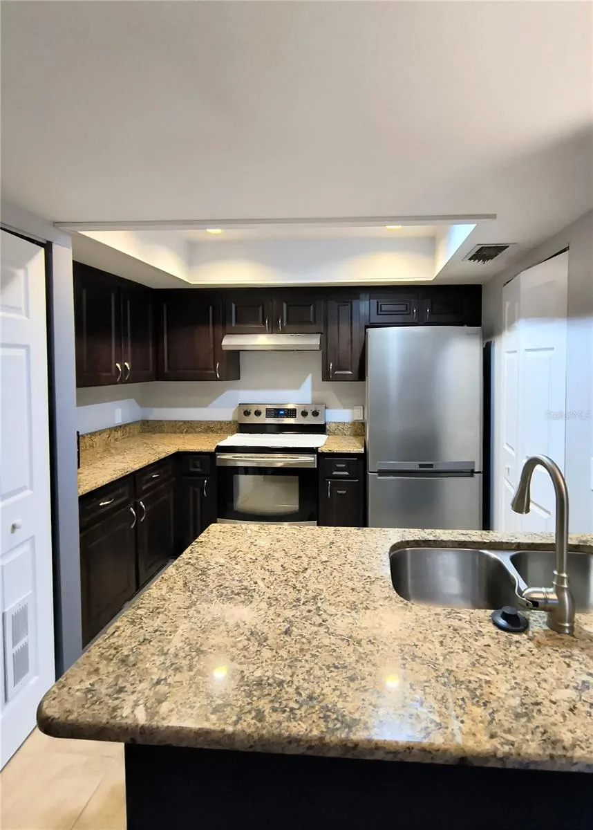 201 S ARRAWANA AVENUE #L Tampa, FL 33609