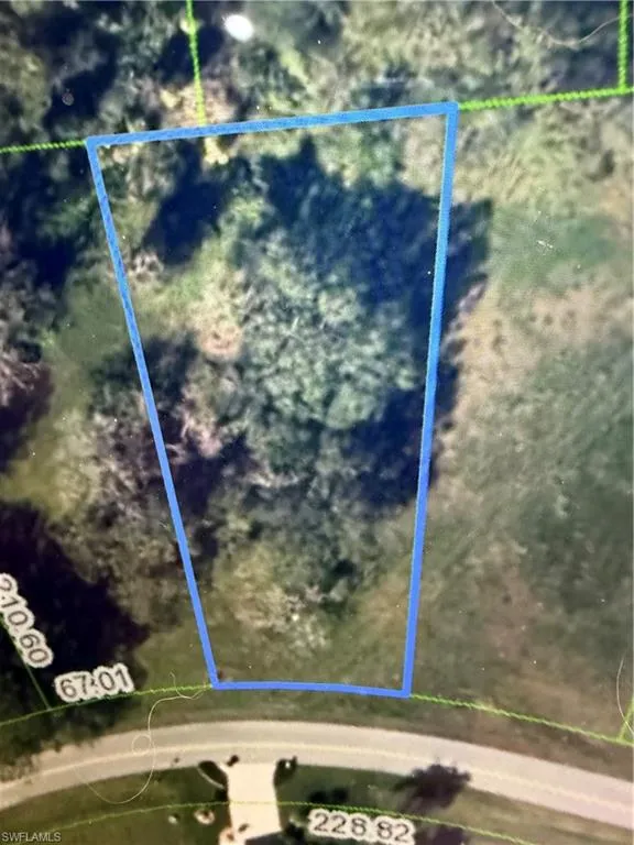 6221 AquaVista Drive Sebring, FL 33876