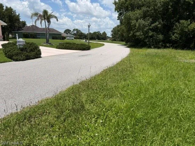 6221 AquaVista Drive Sebring, FL 33876