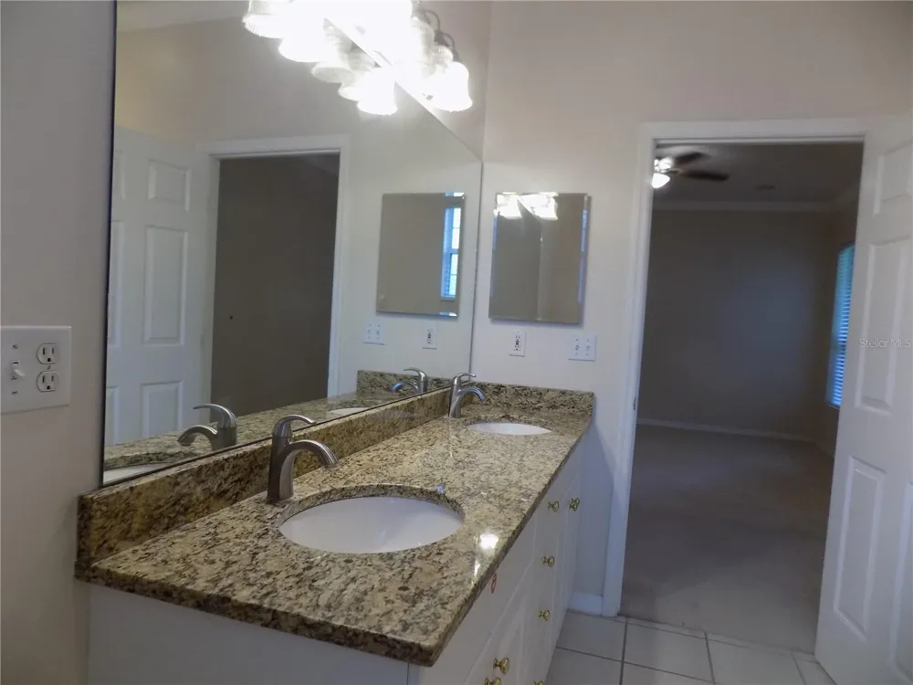 11903 NW 9TH ROAD Gainesville, FL 32606
