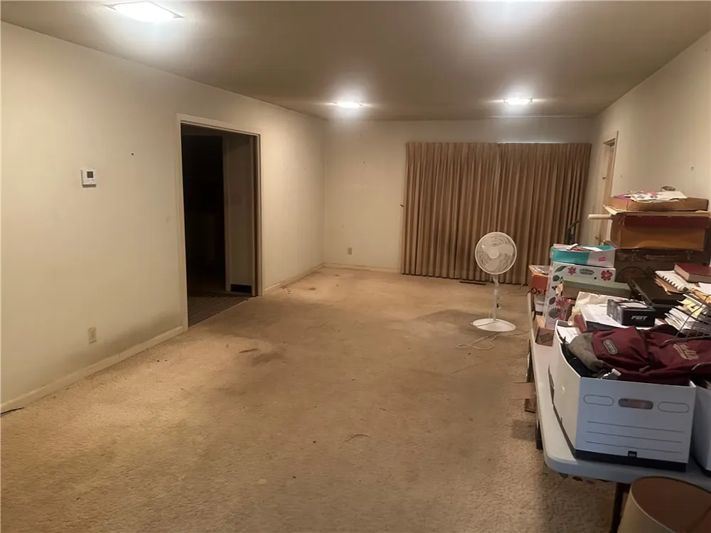 901 E Fulton Street Sinton, TX 78387