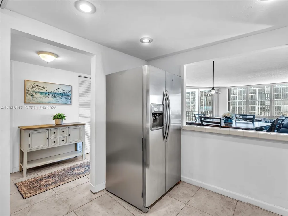 1901 Brickell Ave #B1203 Miami, FL 33129