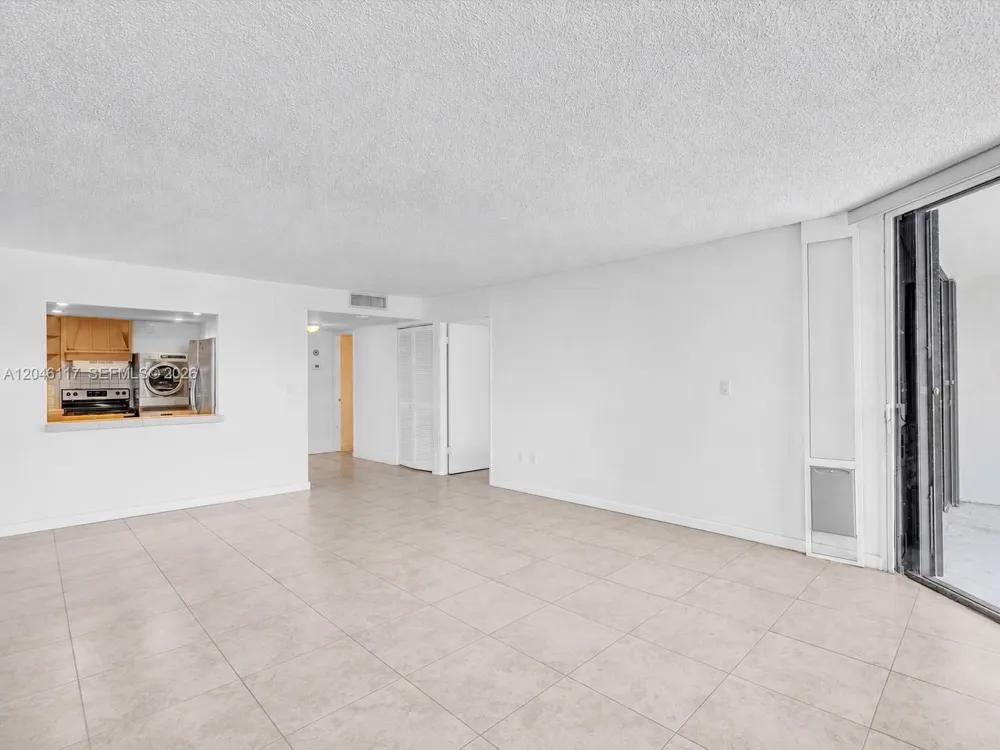 1901 Brickell Ave #B1203 Miami, FL 33129