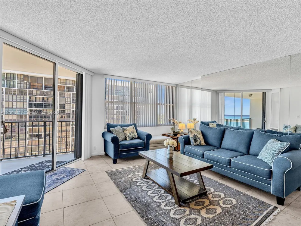 1901 Brickell Ave #B1203 Miami, FL 33129