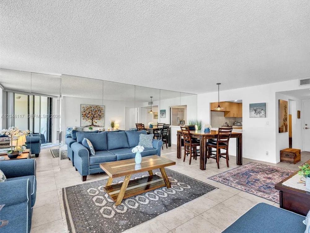 1901 Brickell Ave #B1203 Miami, FL 33129
