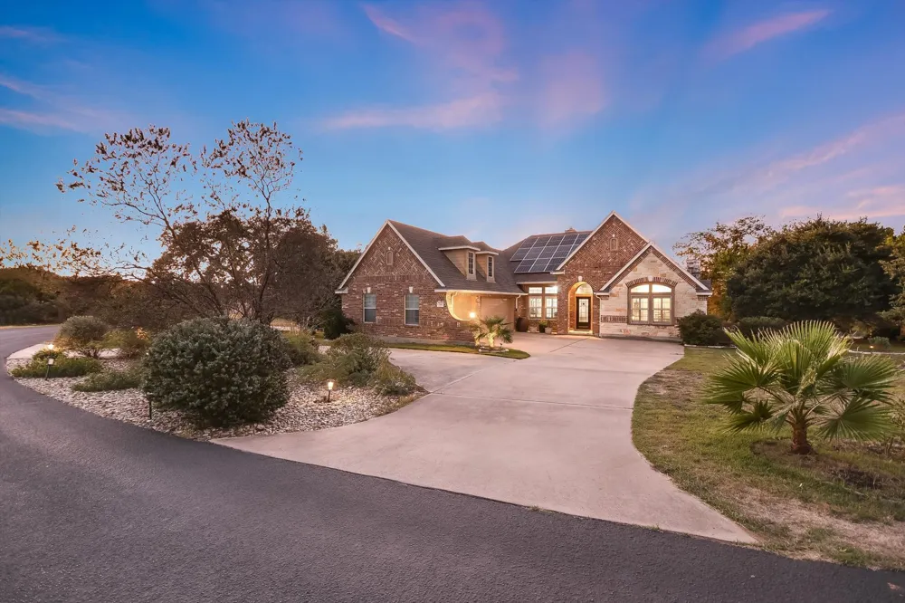 300 Wesley Ridge Drive Spicewood, TX 78669