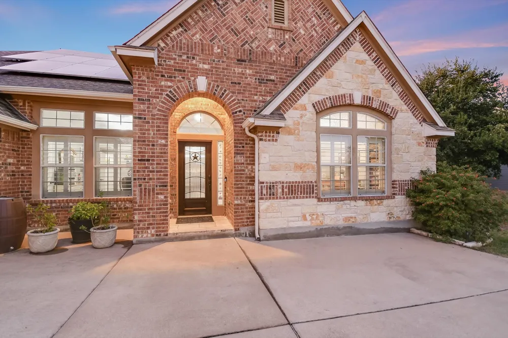 300 Wesley Ridge Drive Spicewood, TX 78669