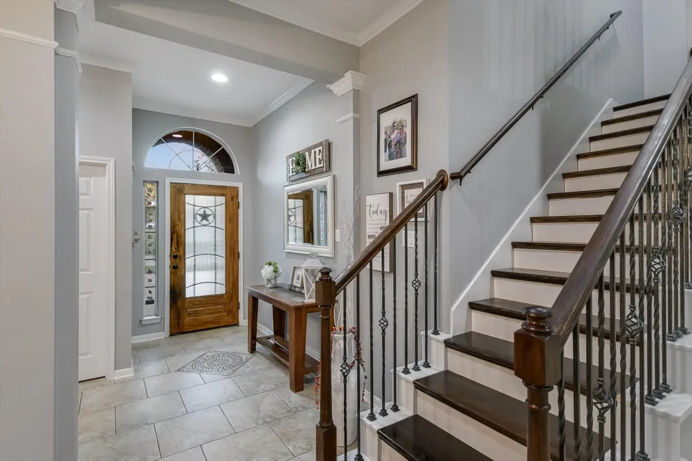 300 Wesley Ridge Drive Spicewood, TX 78669