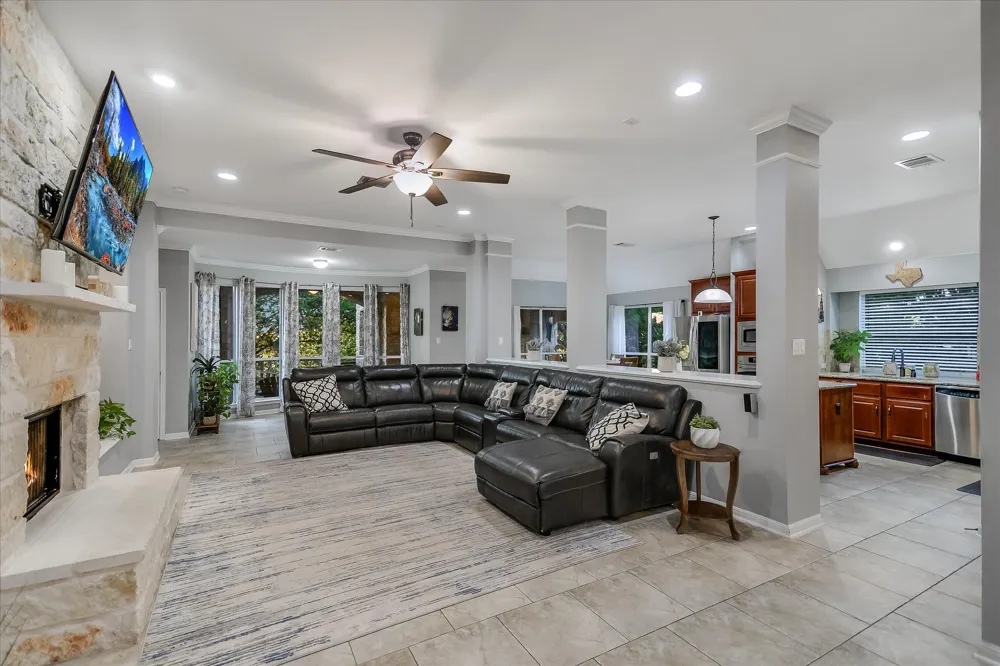 300 Wesley Ridge Drive Spicewood, TX 78669