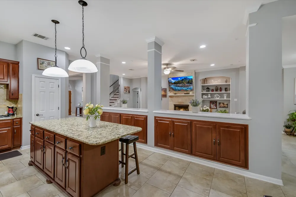 300 Wesley Ridge Drive Spicewood, TX 78669