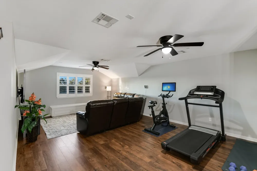 300 Wesley Ridge Drive Spicewood, TX 78669