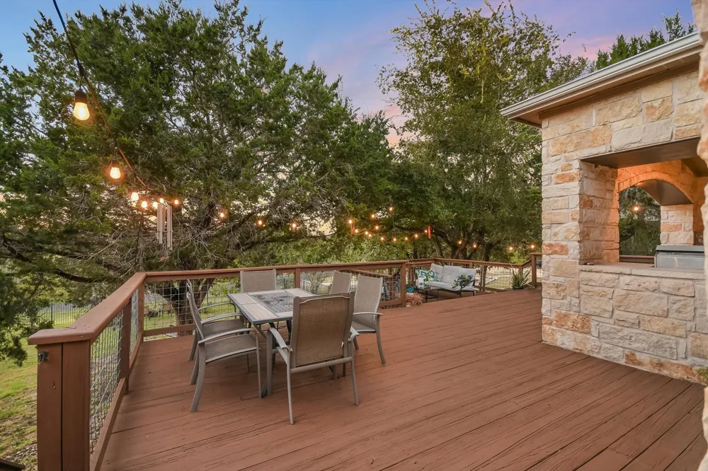 300 Wesley Ridge Drive Spicewood, TX 78669