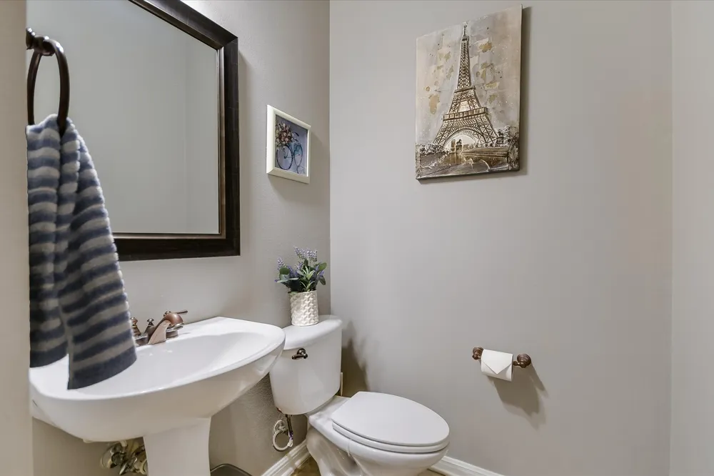 300 Wesley Ridge Drive Spicewood, TX 78669