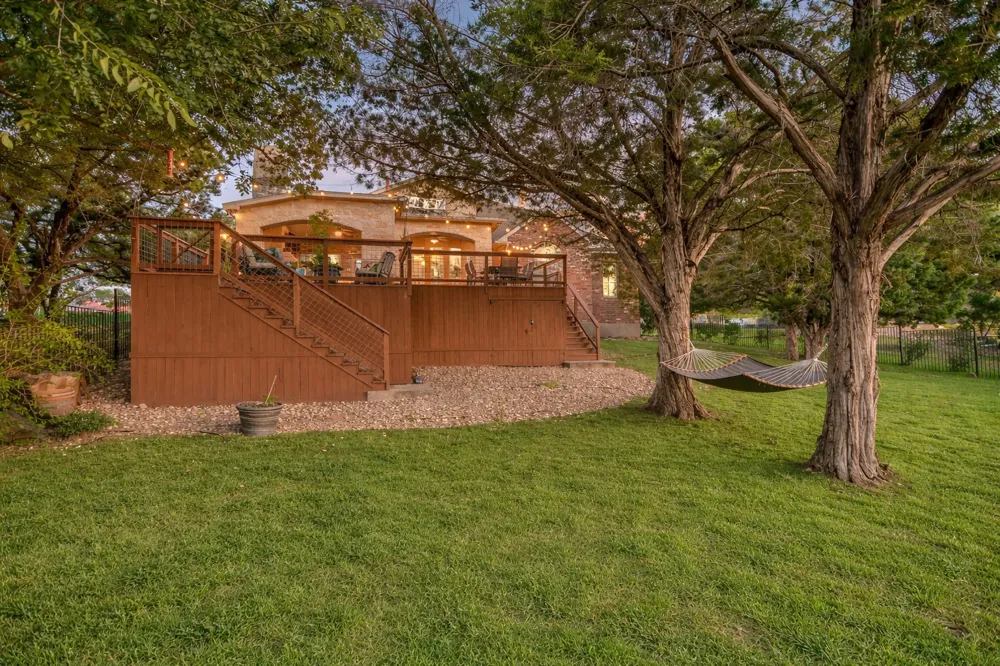 300 Wesley Ridge Drive Spicewood, TX 78669