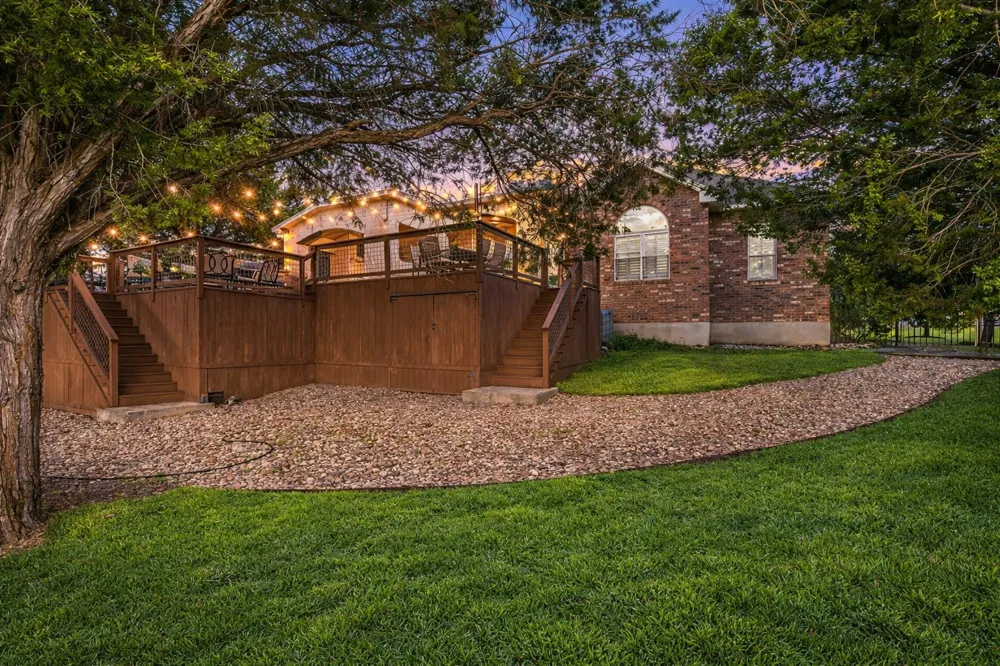 300 Wesley Ridge Drive Spicewood, TX 78669