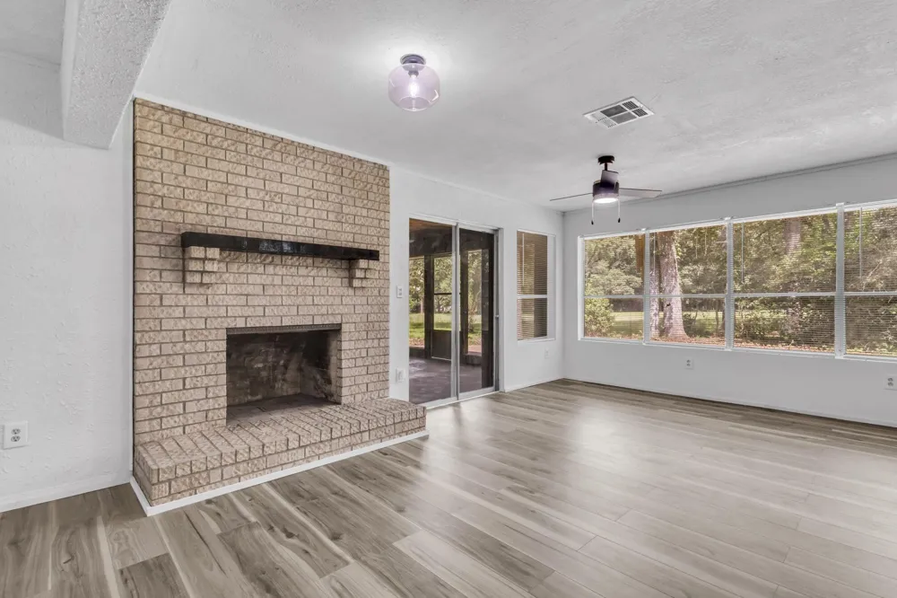 917 Huckleberry Lane Warren, TX 77664