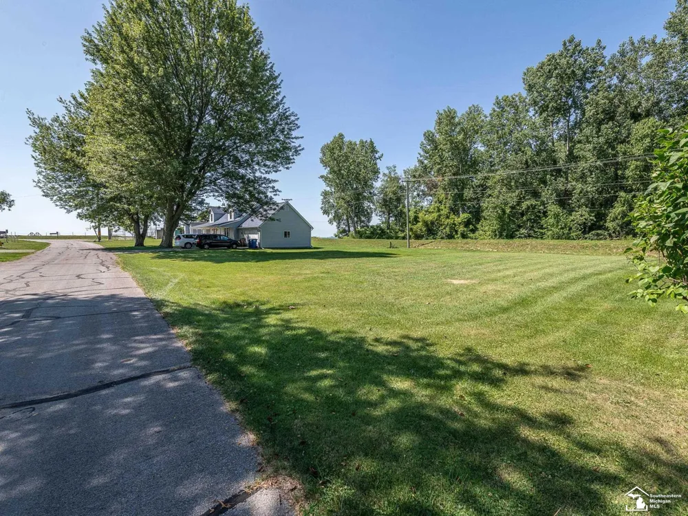 Sycamore Road Frenchtown Township, MI 48166