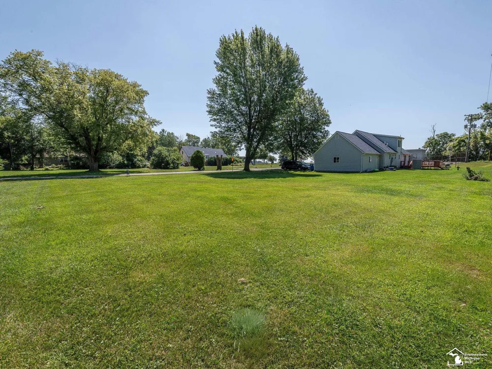 Sycamore Road Frenchtown Township, MI 48166
