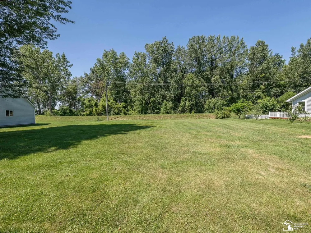 Sycamore Road Frenchtown Township, MI 48166