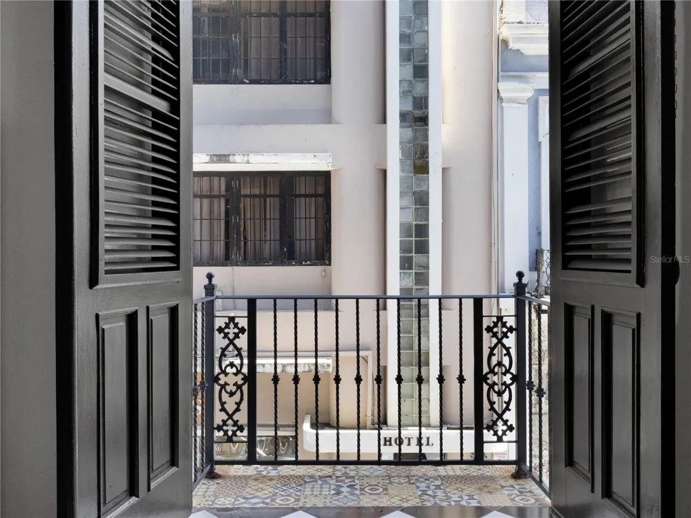 252 CALLE FORTALEZA #252 San Juan, PR 00901
