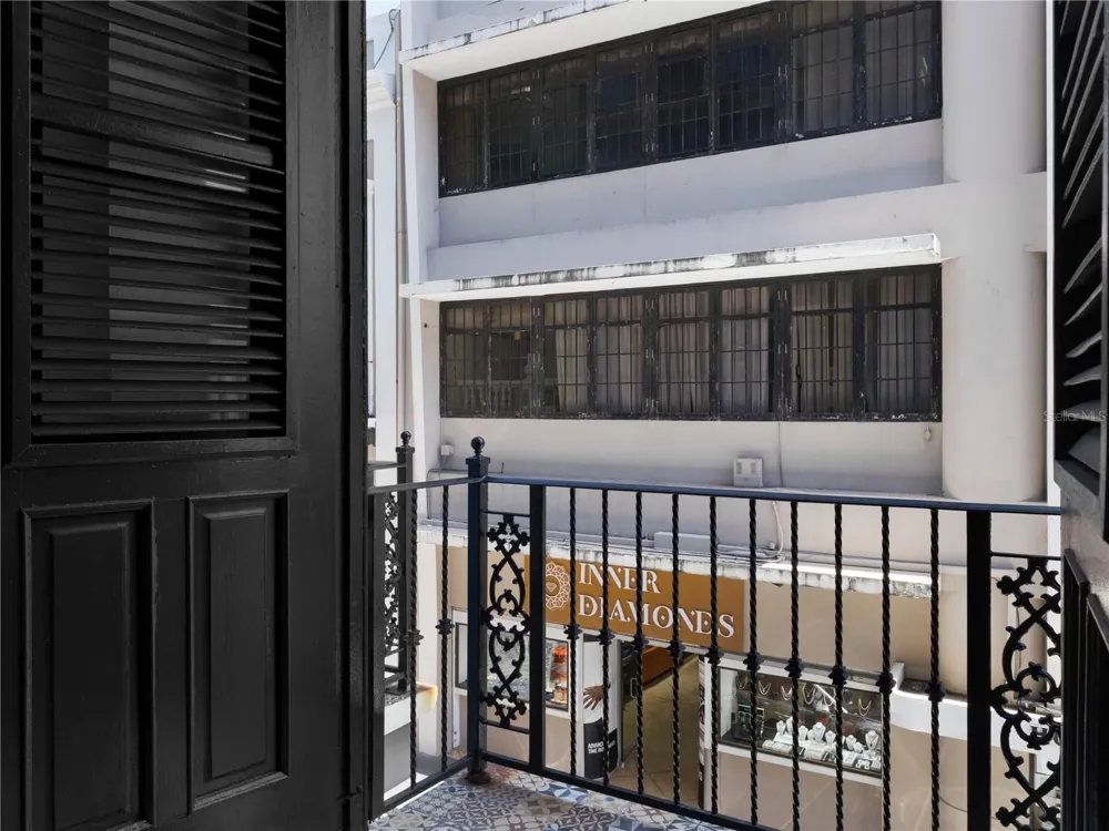 252 CALLE FORTALEZA #252 San Juan, PR 00901