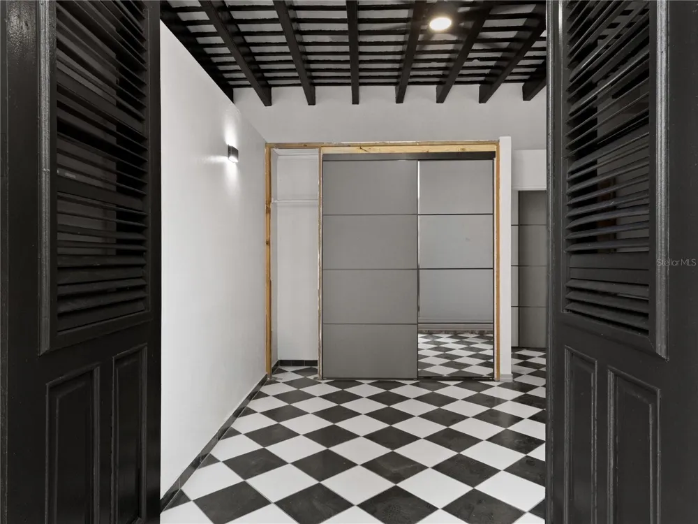 252 CALLE FORTALEZA #252 San Juan, PR 00901