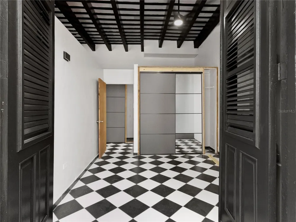 252 CALLE FORTALEZA #252 San Juan, PR 00901