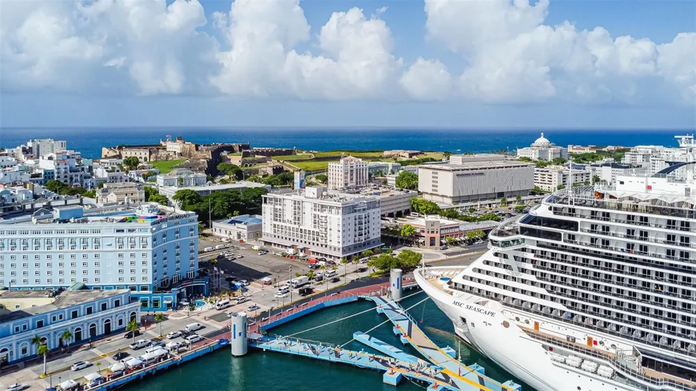 252 CALLE FORTALEZA #252 San Juan, PR 00901