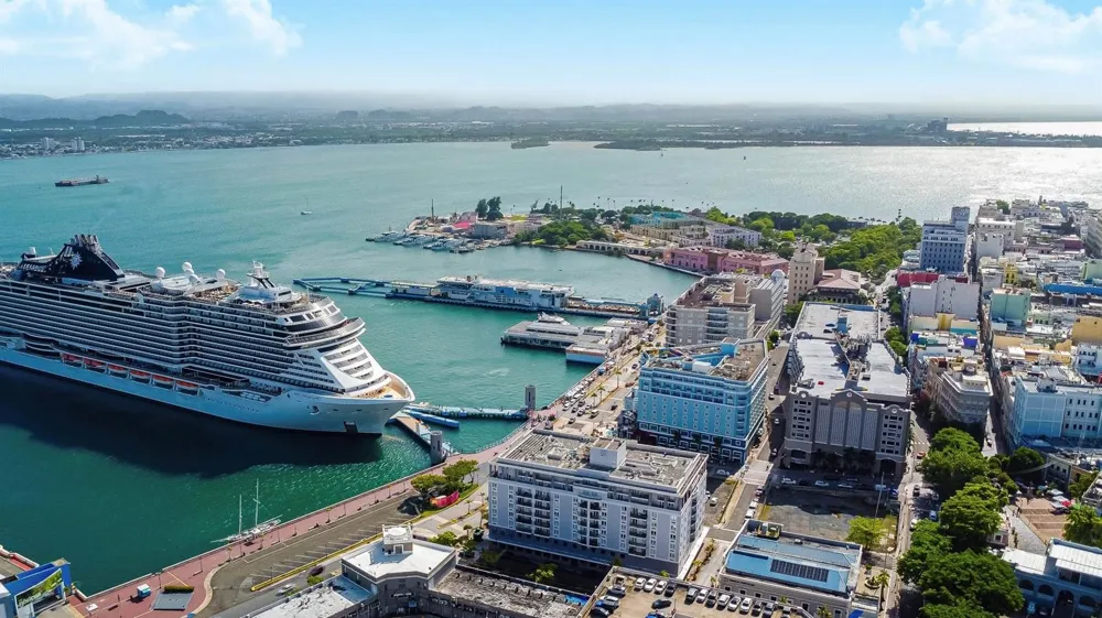 252 CALLE FORTALEZA #252 San Juan, PR 00901