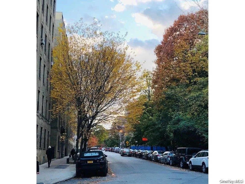 225 Bennett Avenue #60 New York (Manhattan), NY 10040