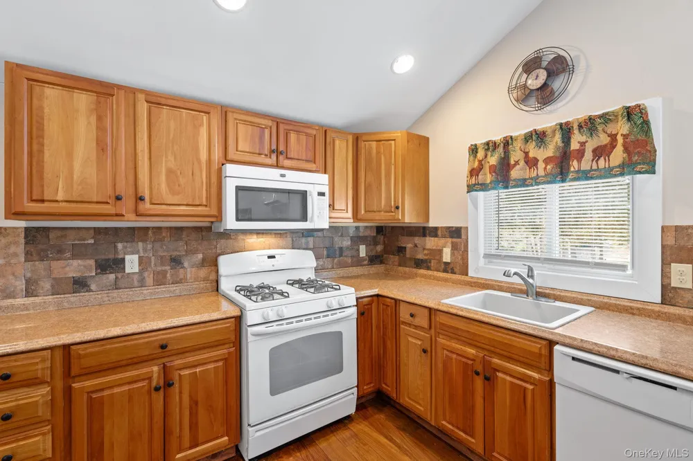 640 Debruce Road Livingston Manor, NY 12758