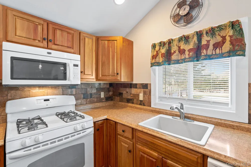 640 Debruce Road Livingston Manor, NY 12758