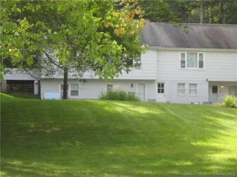 525 Lake Road ##3